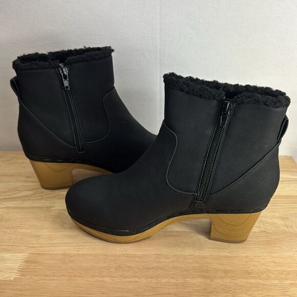 Style & Co Townaa Clog Booties- Black Nubuck- Size 7.5 M- New - Picture 4 of 7